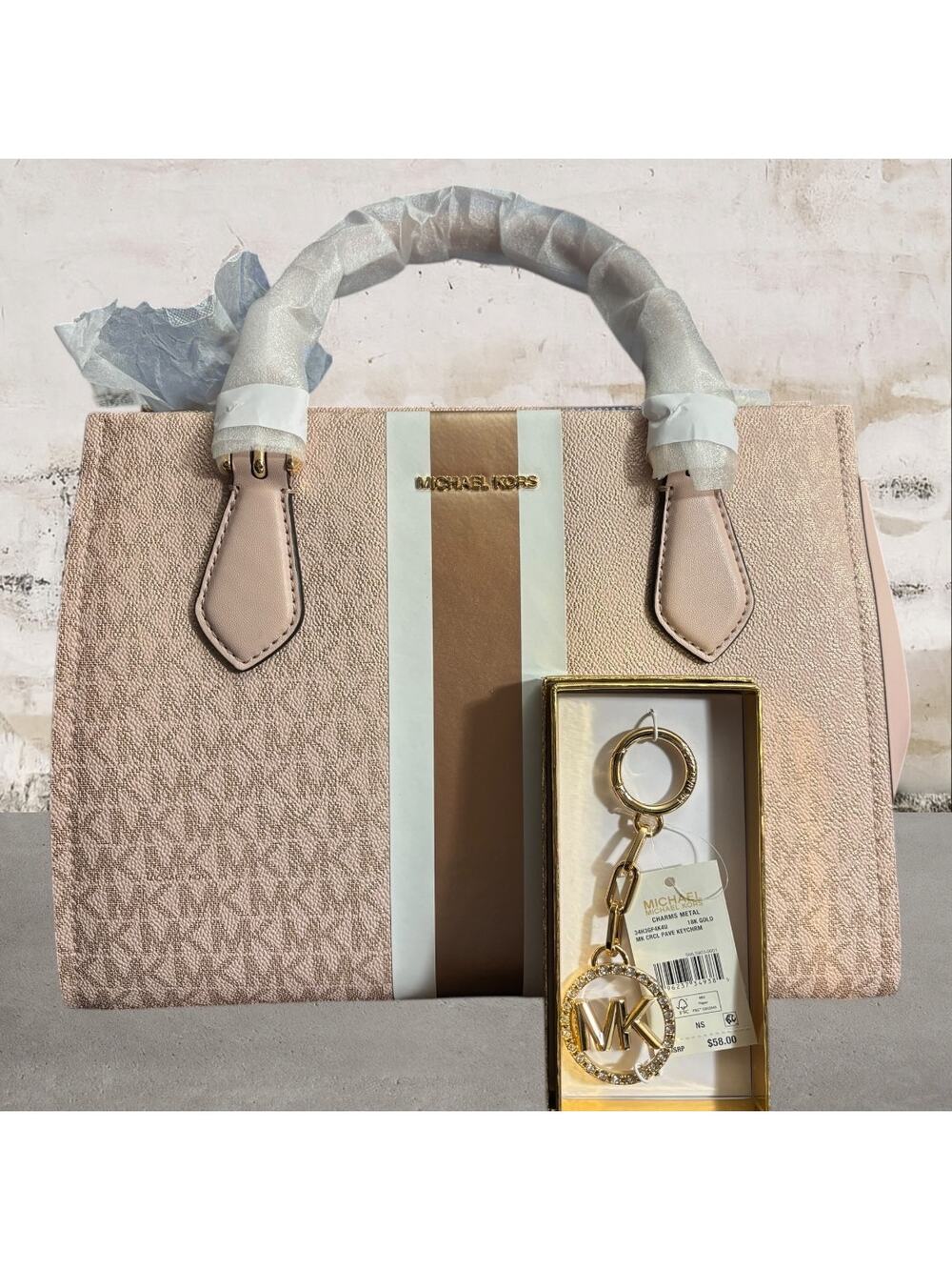 Michael Kors Marilyn Signature Logo Stripe Satchel in Powder Blush w/Charm NWT - Picture 1 of 6